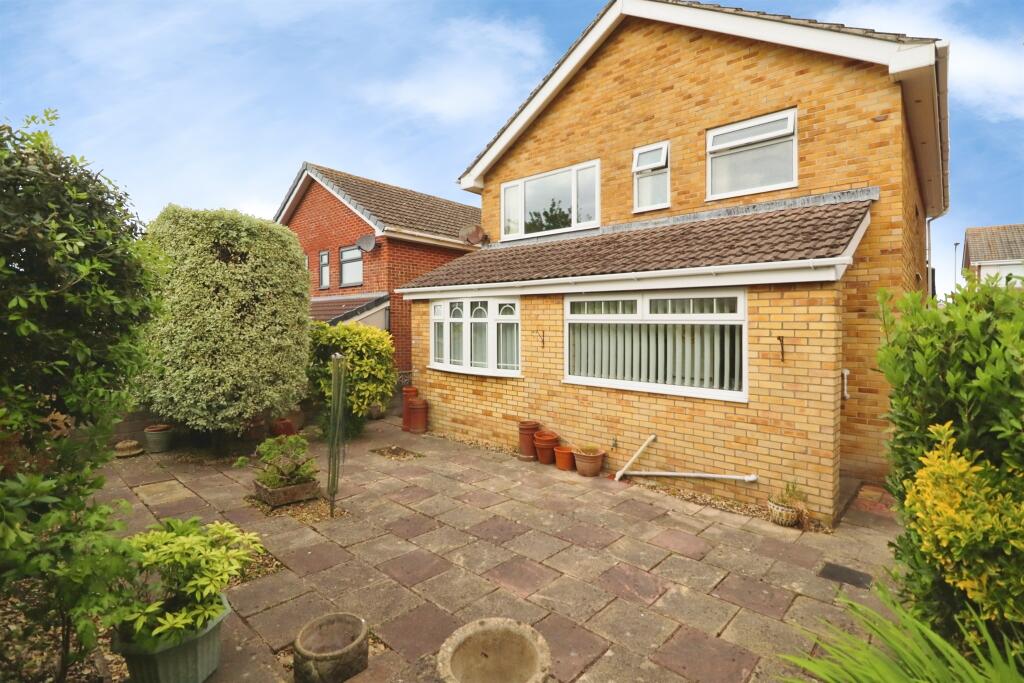 Main image of property: Glen Mavis Way, Barry