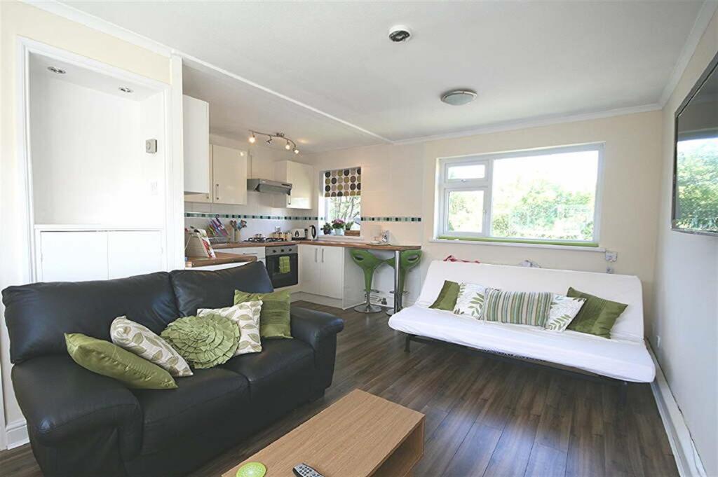 Main image of property: Holtdale Grove, Holt Park, Leeds, West Yorkshire, LS16