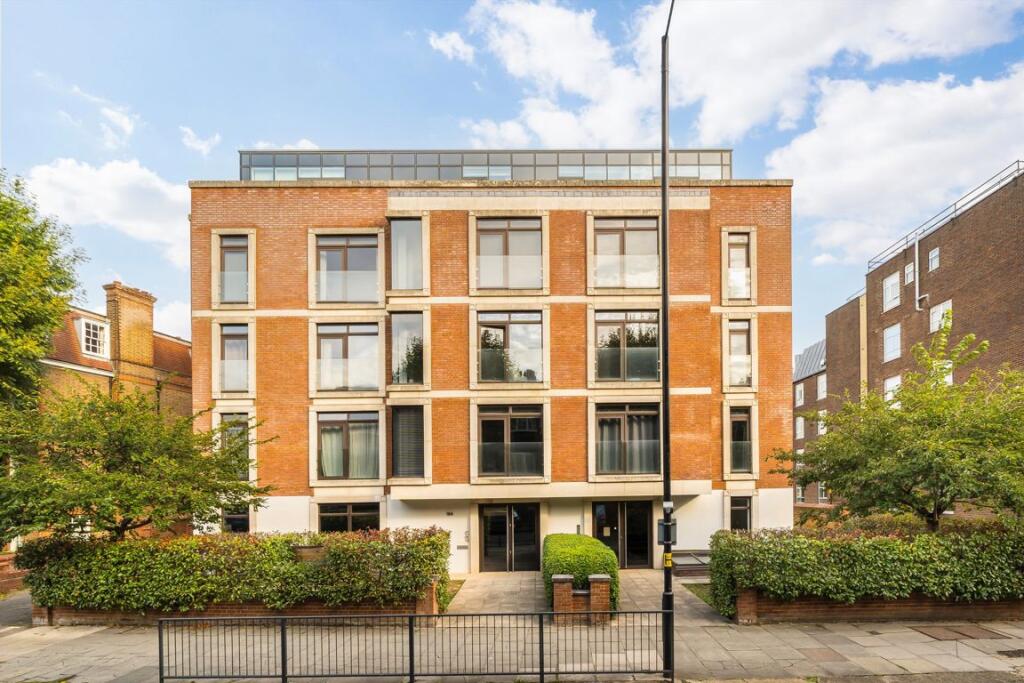 Main image of property: Fortis Green, London