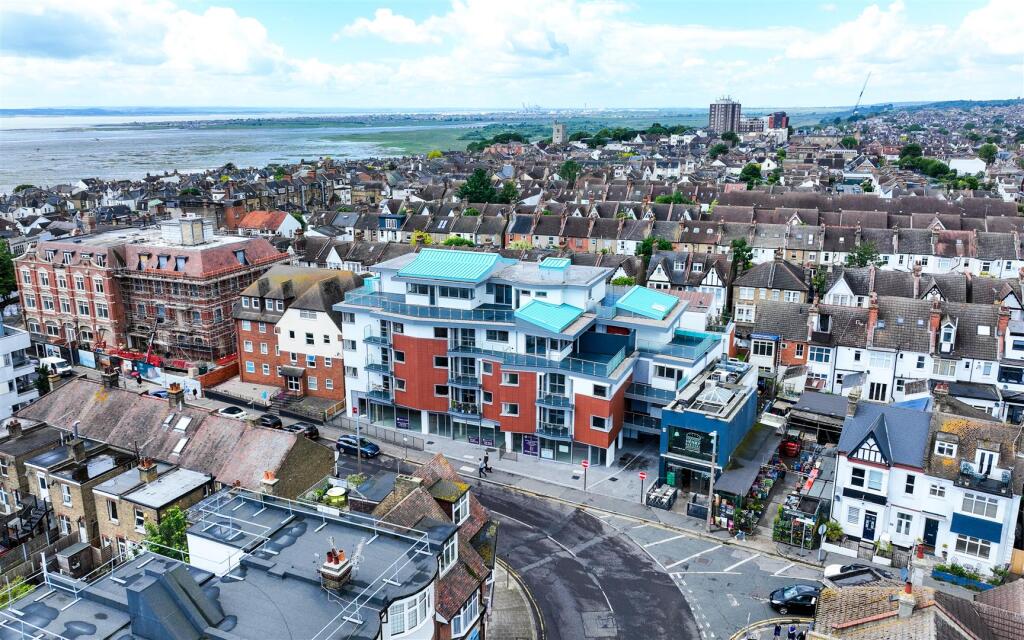 Main image of property: St Clements Gate, Broadway, Leigh-On-Sea