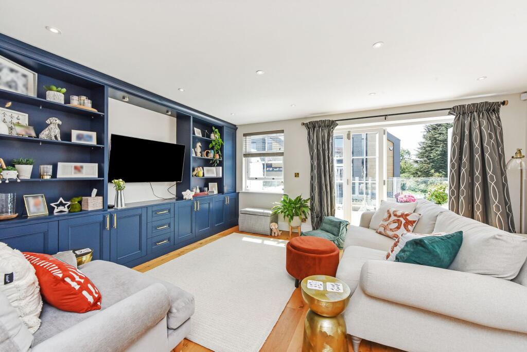 Main image of property: Queen Street, Emsworth, PO10
