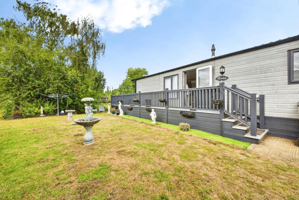 Main image of property: Moorhen Island, Billing Aquadrome, NORTHAMPTON, Northamptonshire, NN3