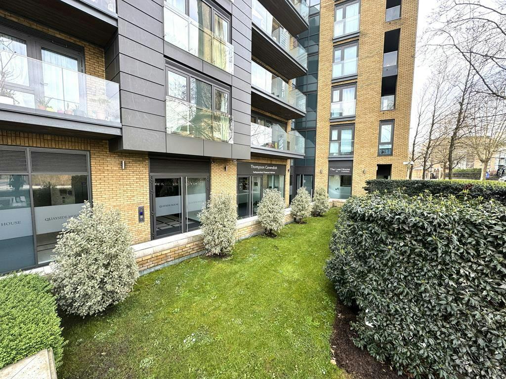 Kew Bridge Unit 2 Brentford 8.jpg