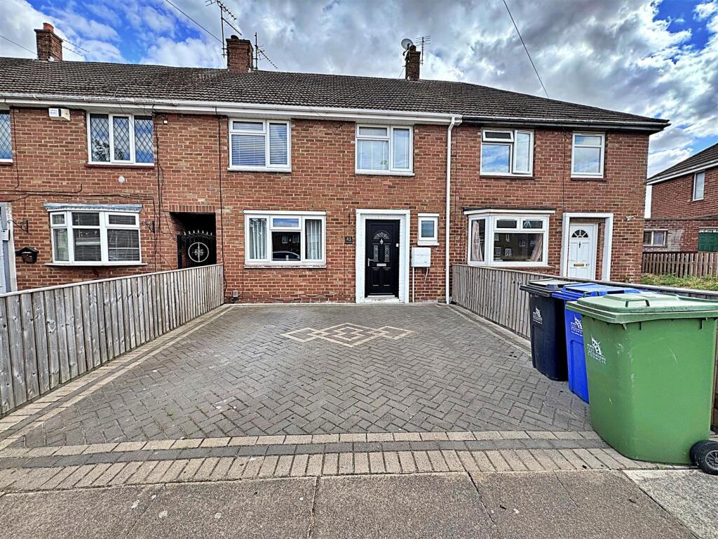 Main image of property: St. Ives Crescent, Grimsby, N.E. Lincs, DN34 5SJ