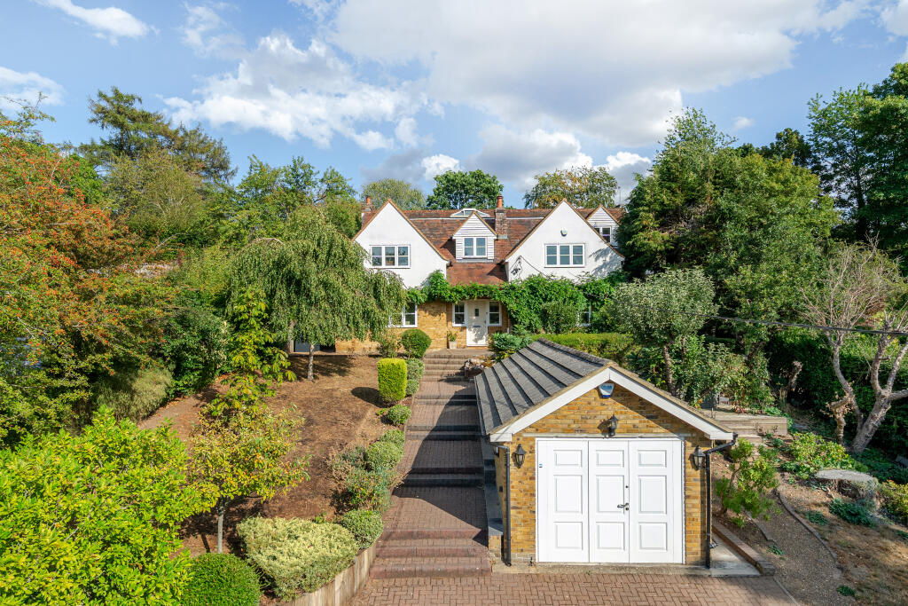 Main image of property: Kings Road, Chalfont St. Giles, HP8