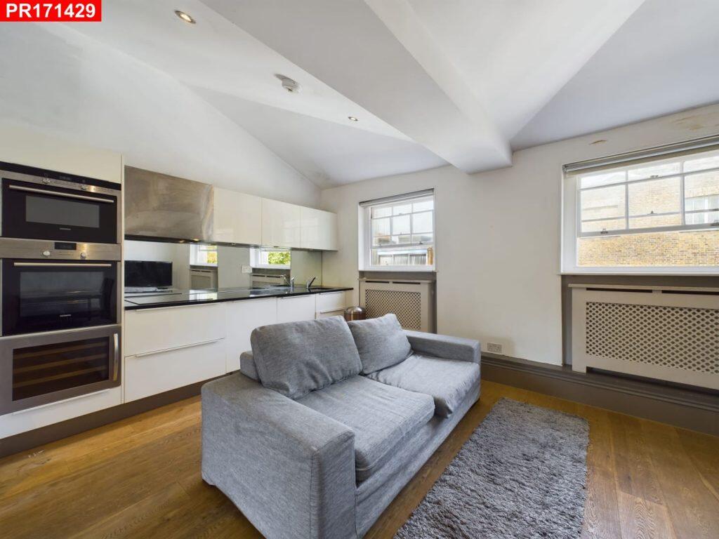 Main image of property: Fitzrovia – 2 Bedrooms Flat