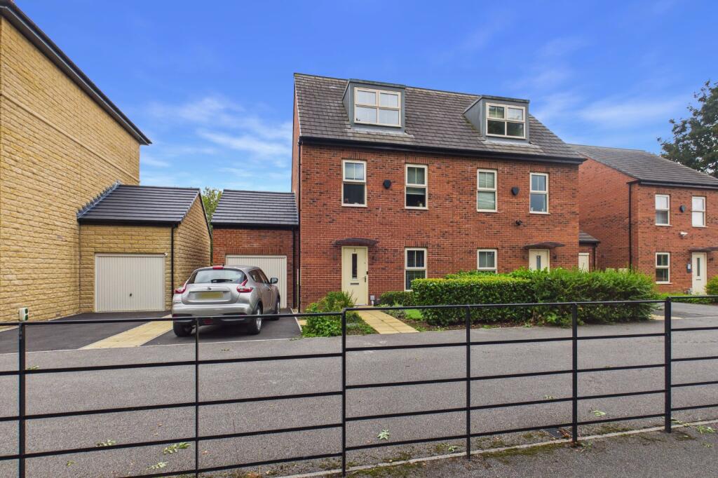Main image of property: Aster Grove, Seacroft, Leeds, West Yorkshire, LS14