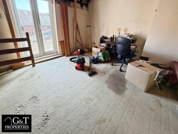 FIRST FLOOR RECEPTION ROOM
