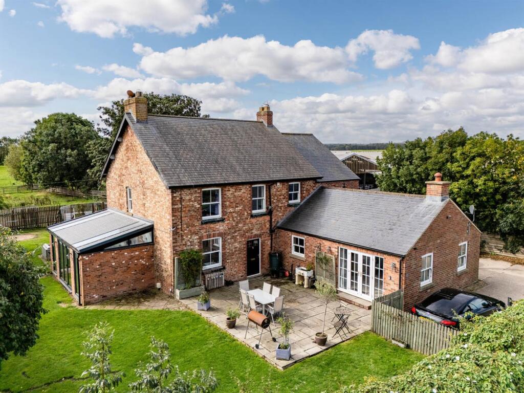 Main image of property: Tylehurst, Exelby Road, Bedale DL8 2EU