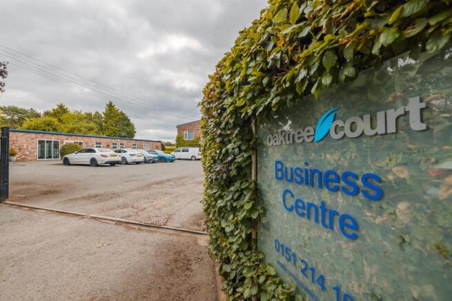 Oaktree Business Centre-83.jpg