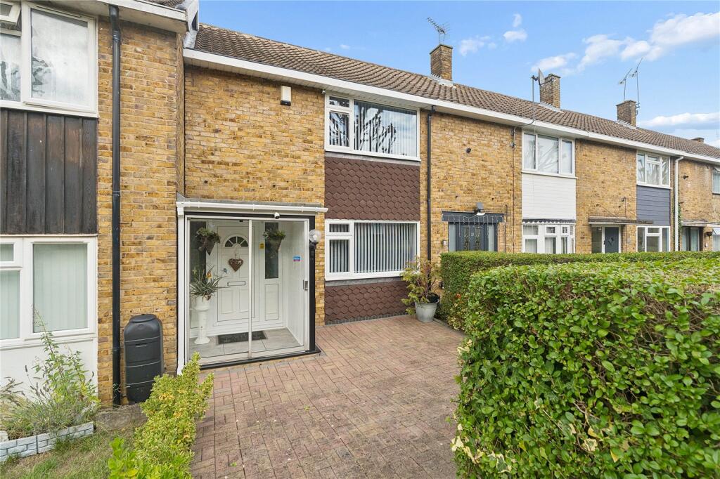 Main image of property: Gernons, Basildon, Essex, SS16