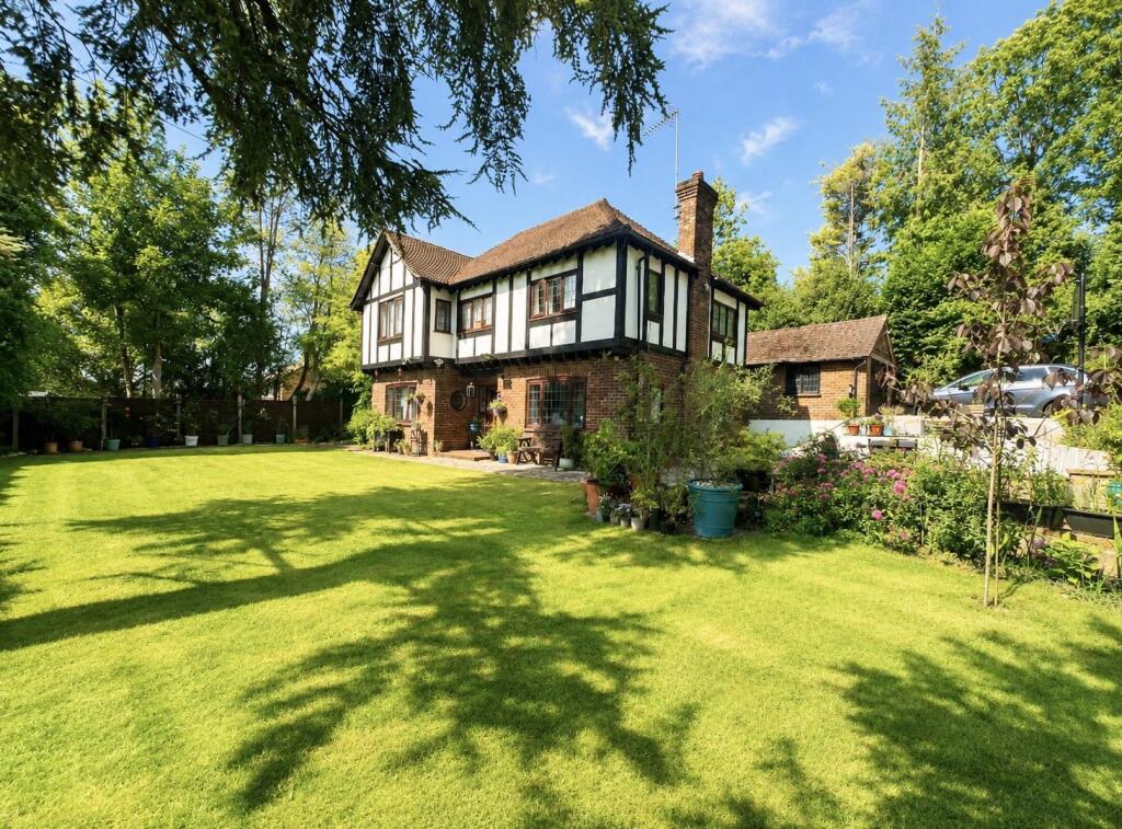 Main image of property: Godstone Road, Caterham