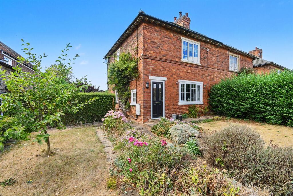 Main image of property: High Street, Coleby, Scunthorpe