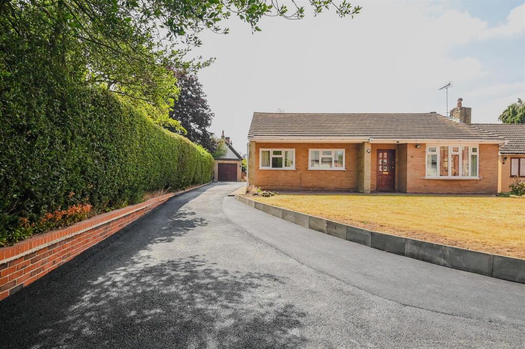 Main image of property: Dark Lane, Alrewas, DE13