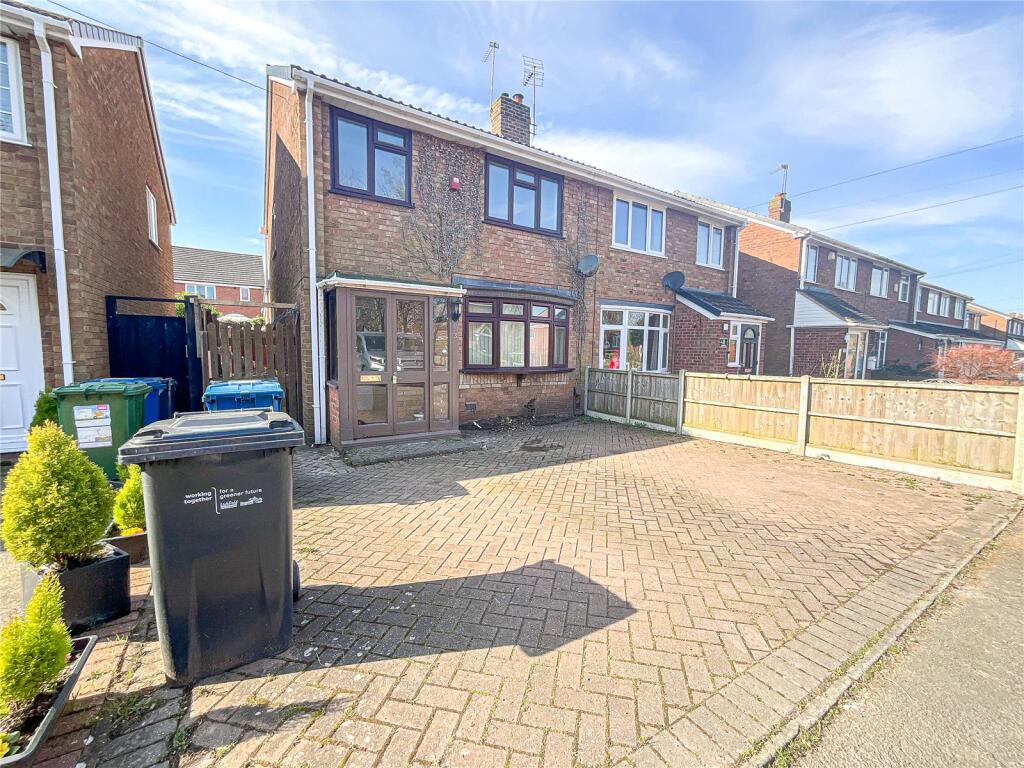 Main image of property: Tolman Drive, Tamworth, B77