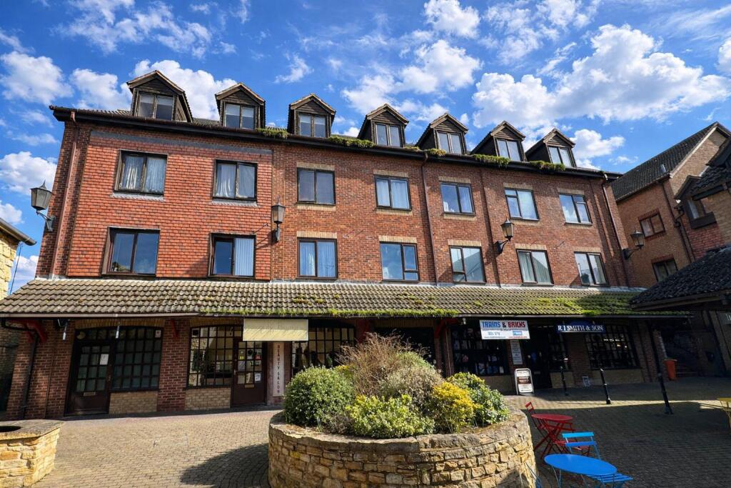 Main image of property: Ashleigh House, Hamblin Court, Rushden, NN10 0RU