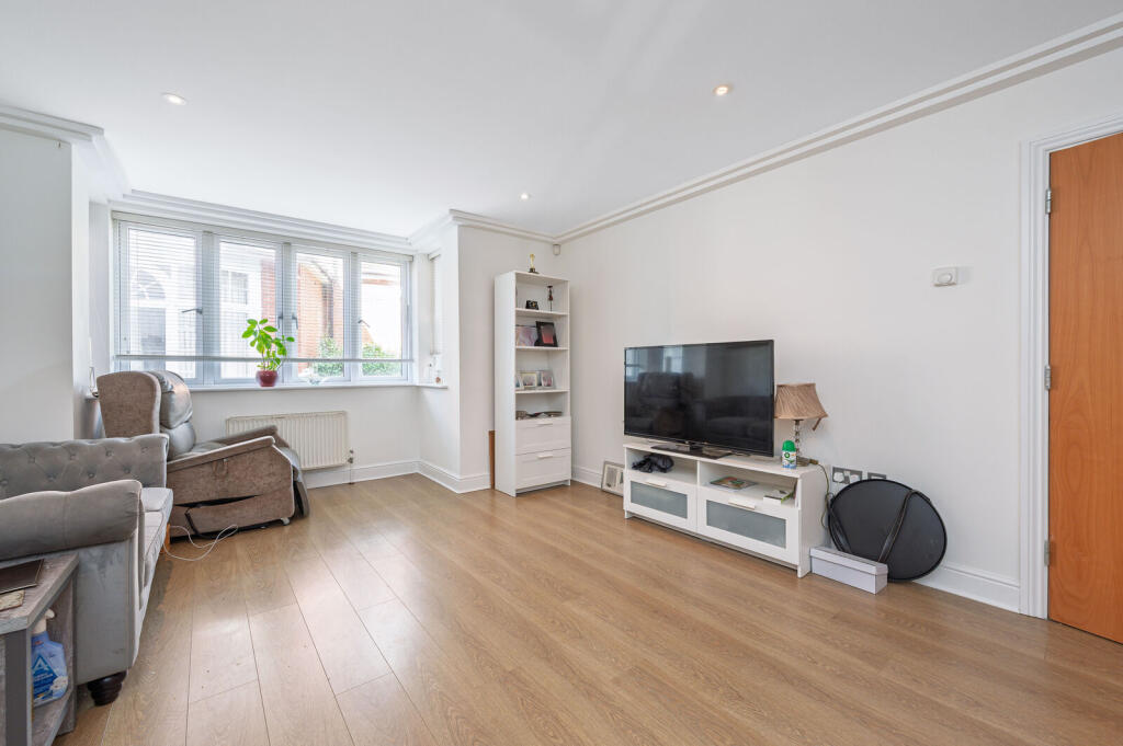 Main image of property: Kidderpore Avenue, Hampstead, London, NW3