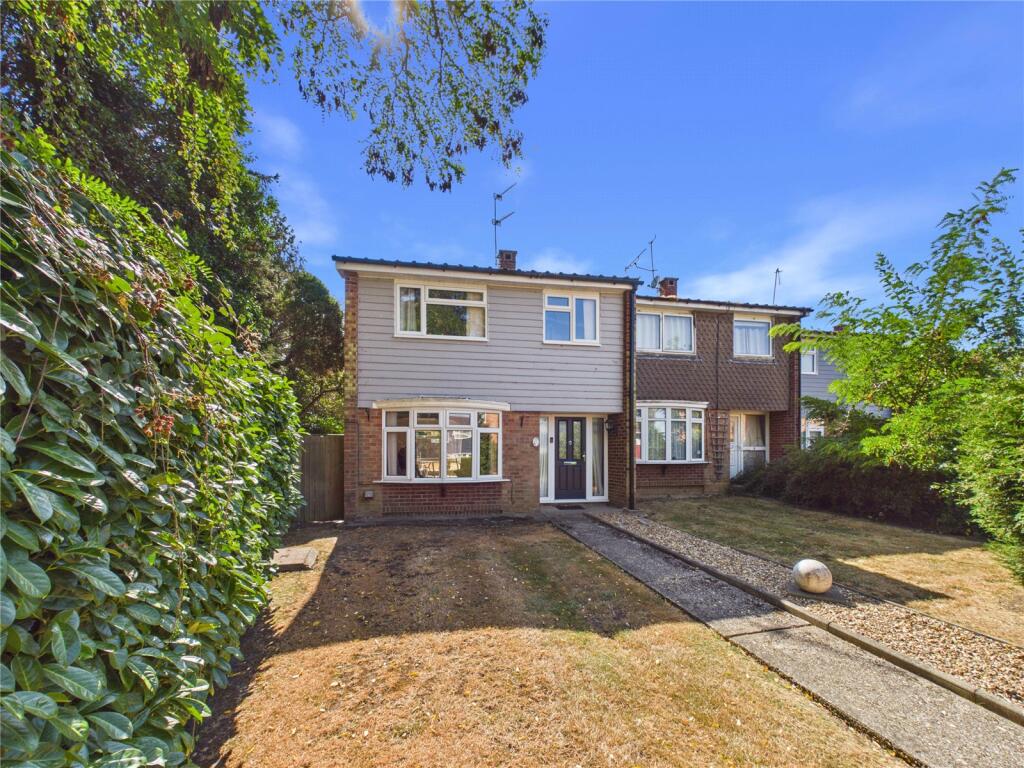 Main image of property: St. Michaels Walk, Chelmsford, Essex, CM2