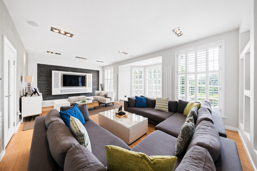 Main image of property: Monahan Ave, CR8: 1 bed furn