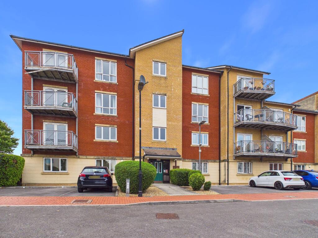 Main image of property: Ty Camlas, Y Rhodfa, Barry, CF63