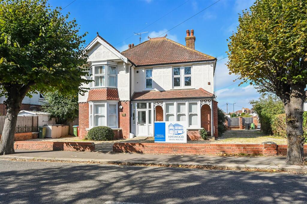 Main image of property: Nyewood Lane, Bognor Regis