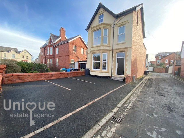 Main image of property: 34 Victoria Road, Lytham St. Annes, Lancashire, FY8