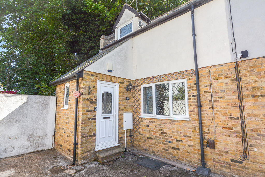 Main image of property: North Avenue, Southend-On-Sea