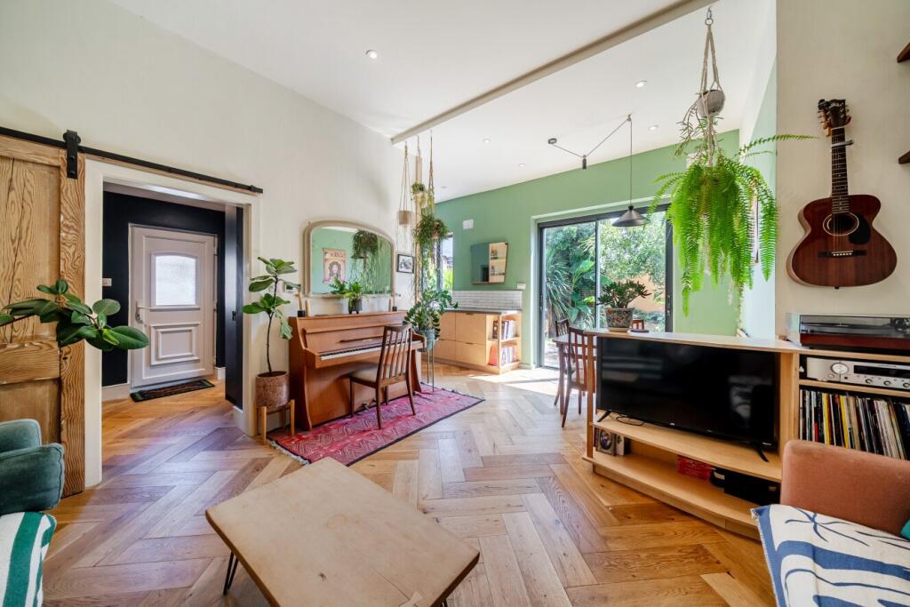 Main image of property: Brownhill Road, Catford, London, SE6