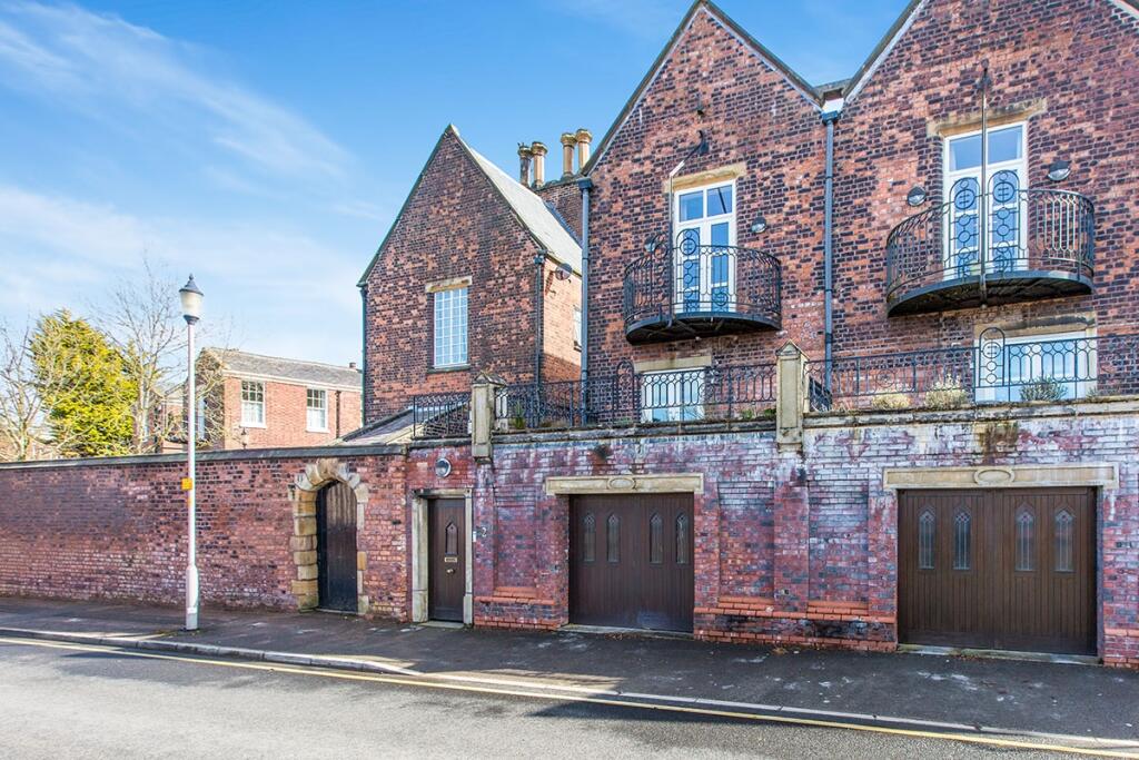 Main image of property: East Cliff, Preston, PR1