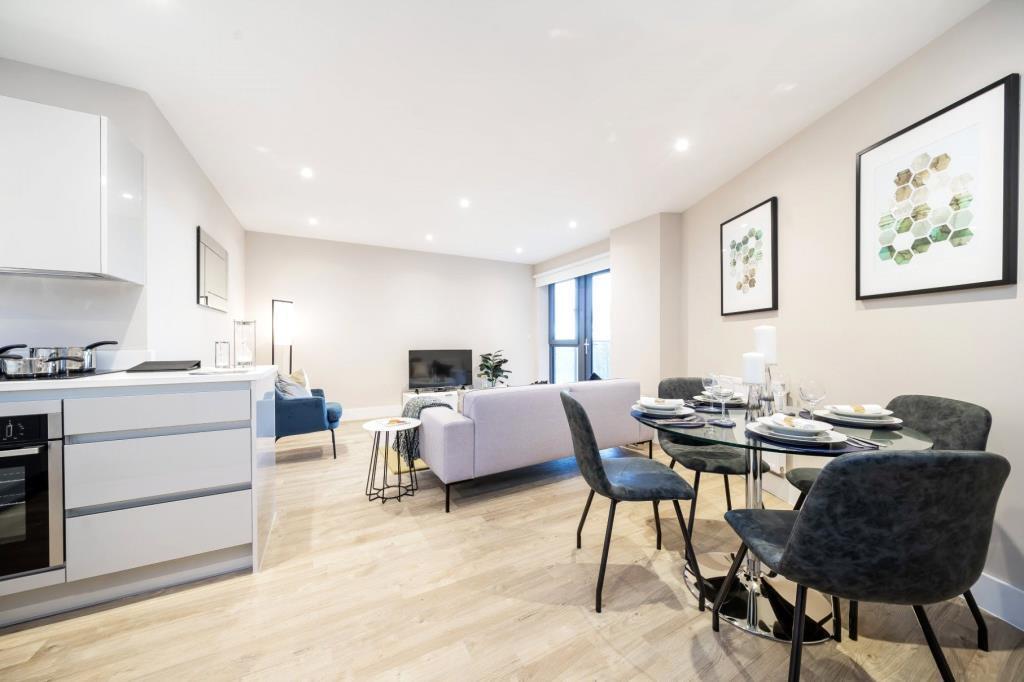 Main image of property: Nether Street, London, N3