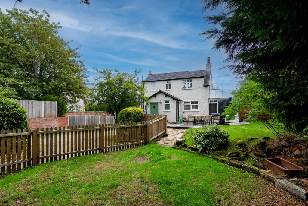 Main image of property: Hillcrest, Warrington Road, Mickle Trafford, Chester, Cheshire West And Chester