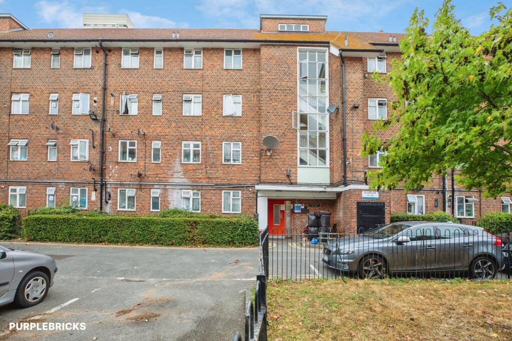 Main image of property: Elmington Estate, London, SE5