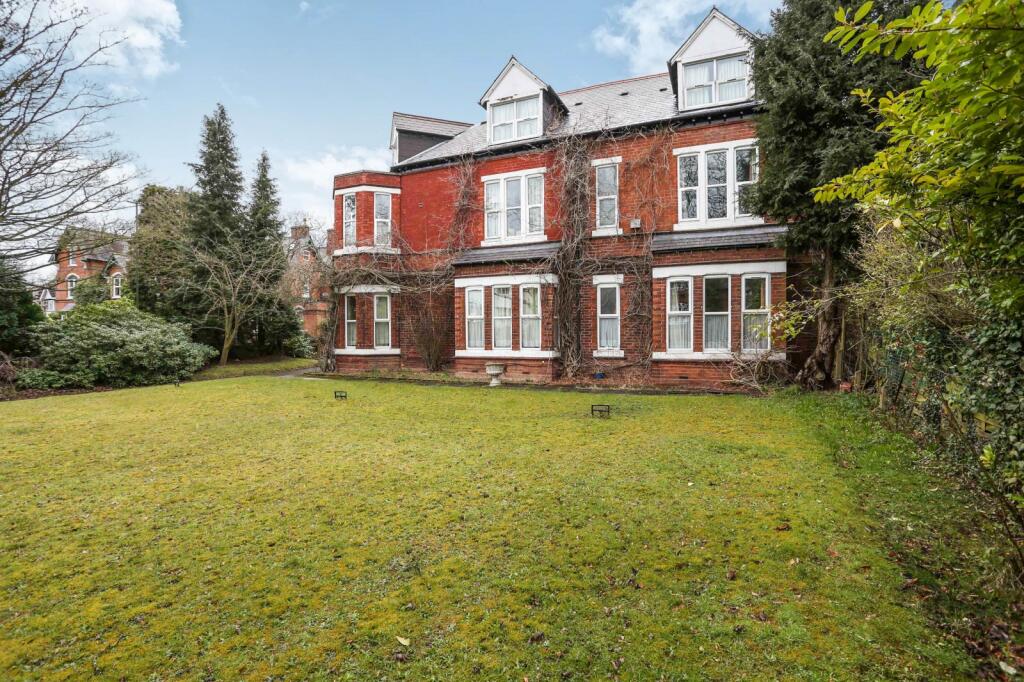 Main image of property: Cotteridge Manor, 72 Middleton Hall Road, Kings Norton, B30