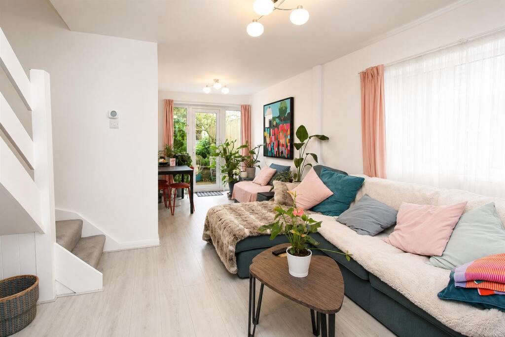 Main image of property: Ferndown Close, South Sutton