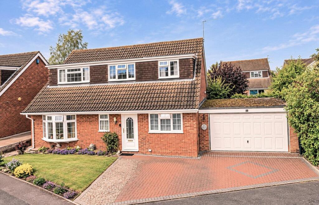 Main image of property: Whinnetts Way, Pulloxhill