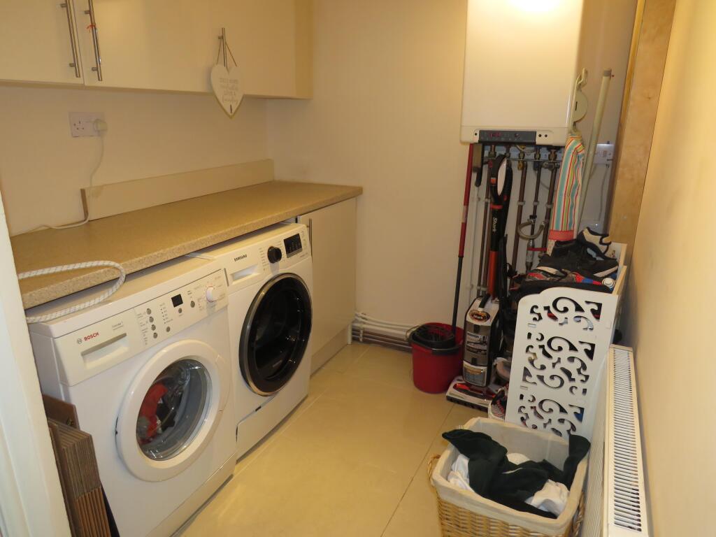 Main image of property: St Davids Close, Leamington Spa