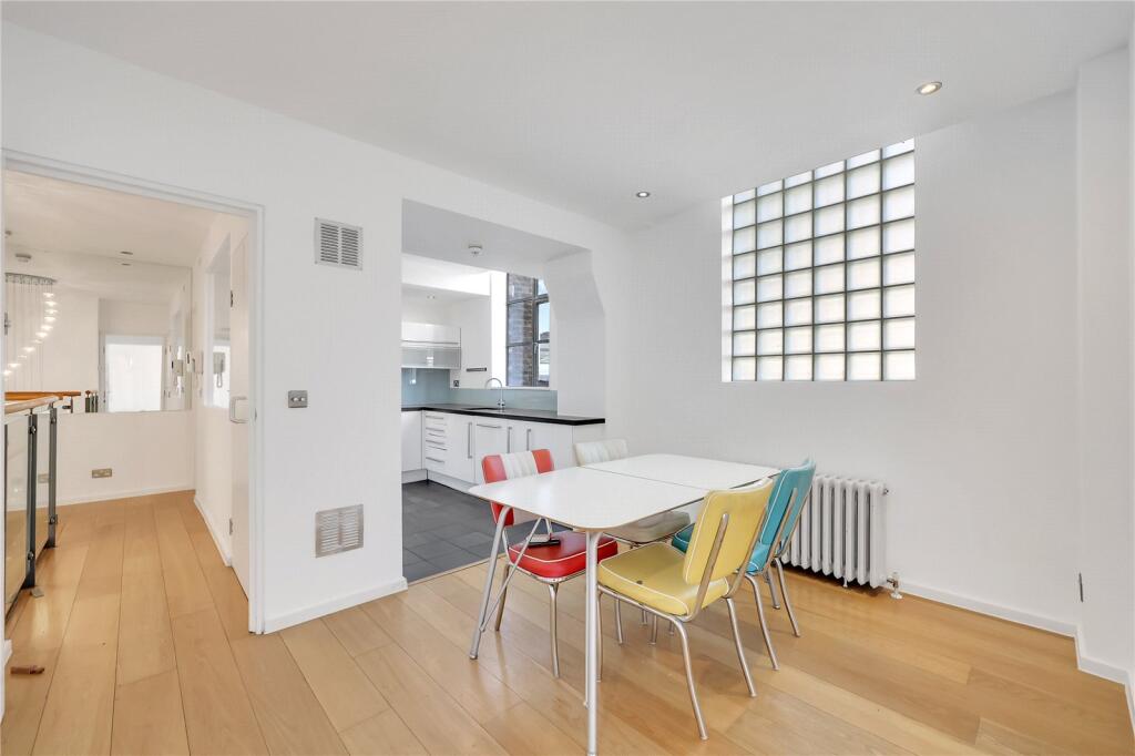 Main image of property: Bowling Green Lane, EC1R