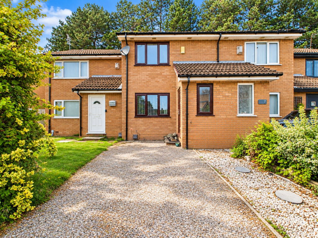 Main image of property: Pine Crest, Aughton, L39