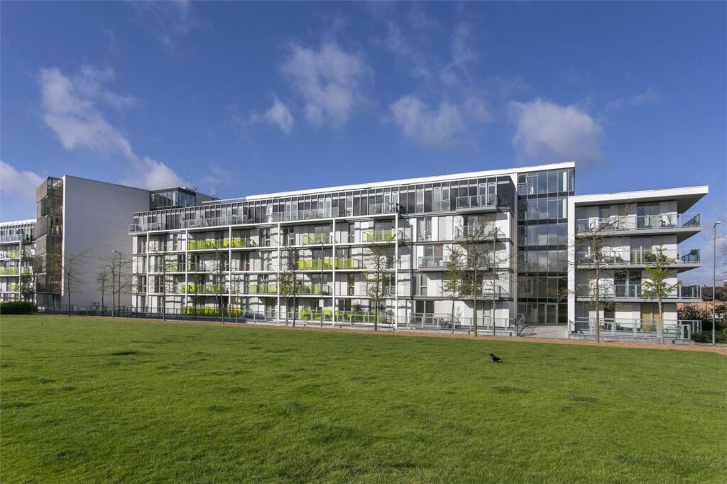 Main image of property: Hudson Apartments, New River Village, N8