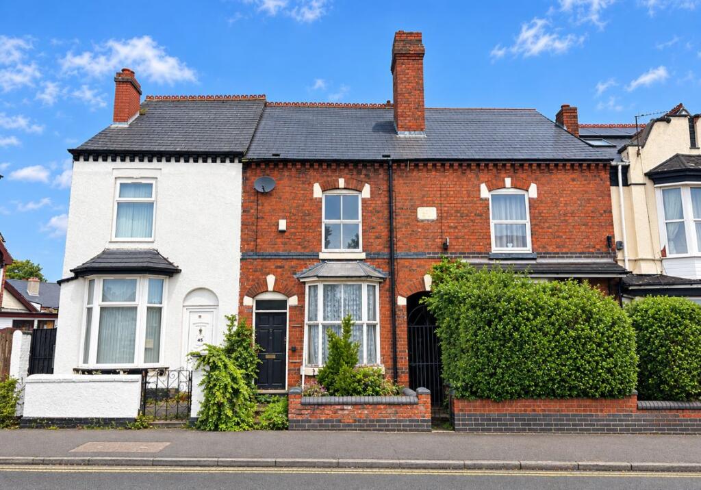 Main image of property: 47 Walsall Road, Wednesbury, West Midlands, WS10 9JS