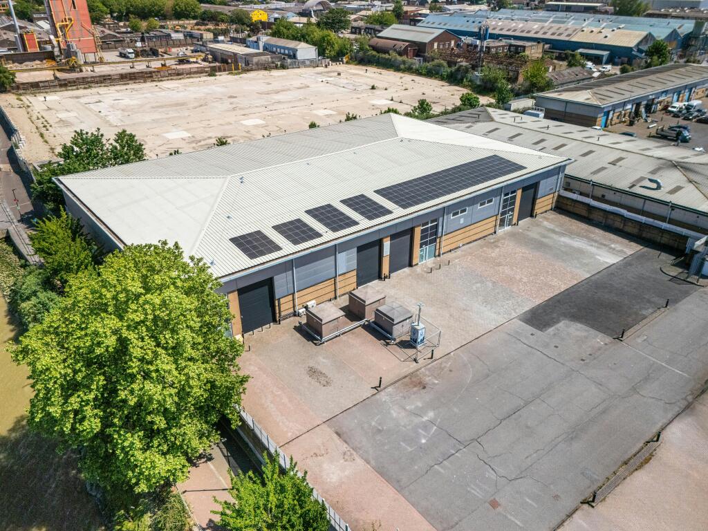 UNIT C ANCHORAGE POINT CHARLTON LONDON SE7_001.jpg