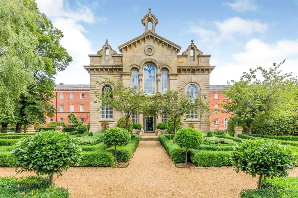 Main image of property: Houseman Crescent, Didsbury, Manchester, Greater Manchester, M20