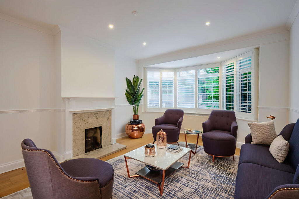 Main image of property: Kings Road, Brentwood, CM14