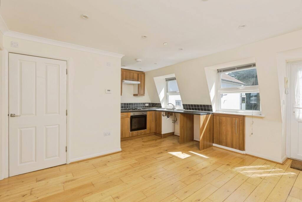 Main image of property: London Road, Southborough