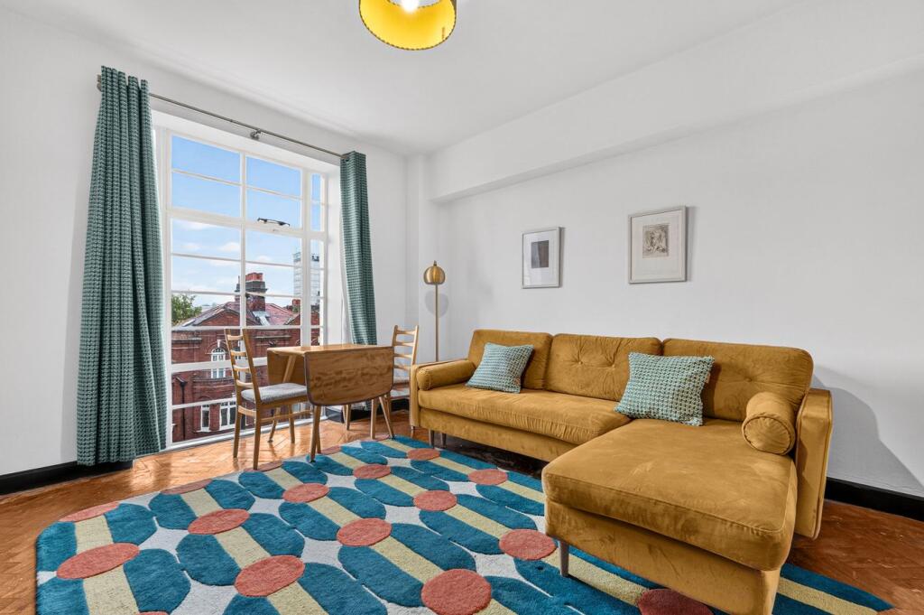 Main image of property: Hamlet Gardens, Ravenscourt Park, Hammersmith, W6