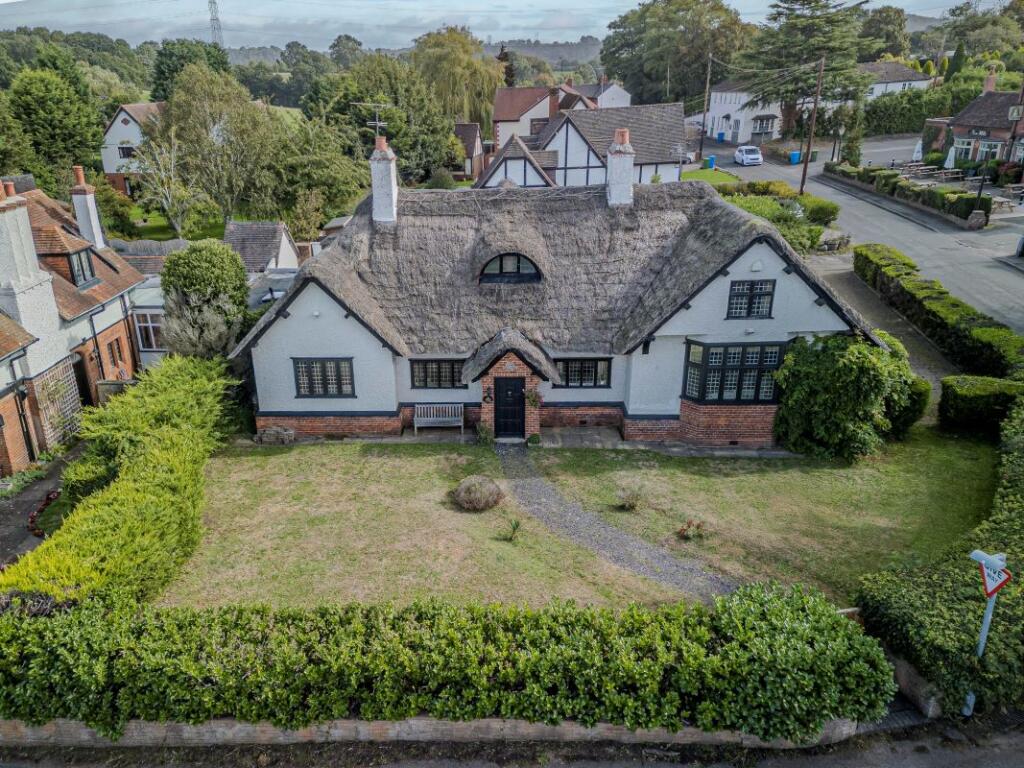 Main image of property: The Thatchers, Trysull Holloway, Trysull, Wolverhampton, West Midlands, WV5 7JA