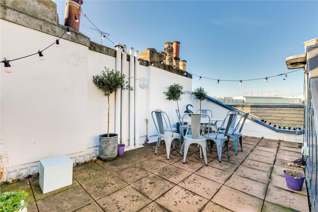Main image of property: Royal Crescent, 
Holland Park, W11