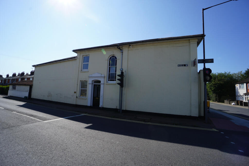 Main image of property: Nayland Road, Colchester, CO4 5EG