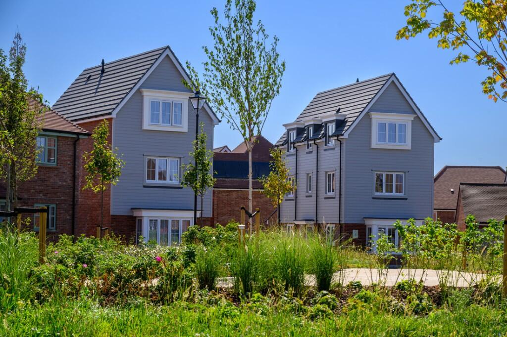Main image of property: Hitches Lane,
Crookham Village,
Fleet,
GU51