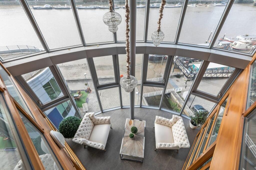Main image of property: Falcon Wharf, Lombard Road, Battersea, London SW11
